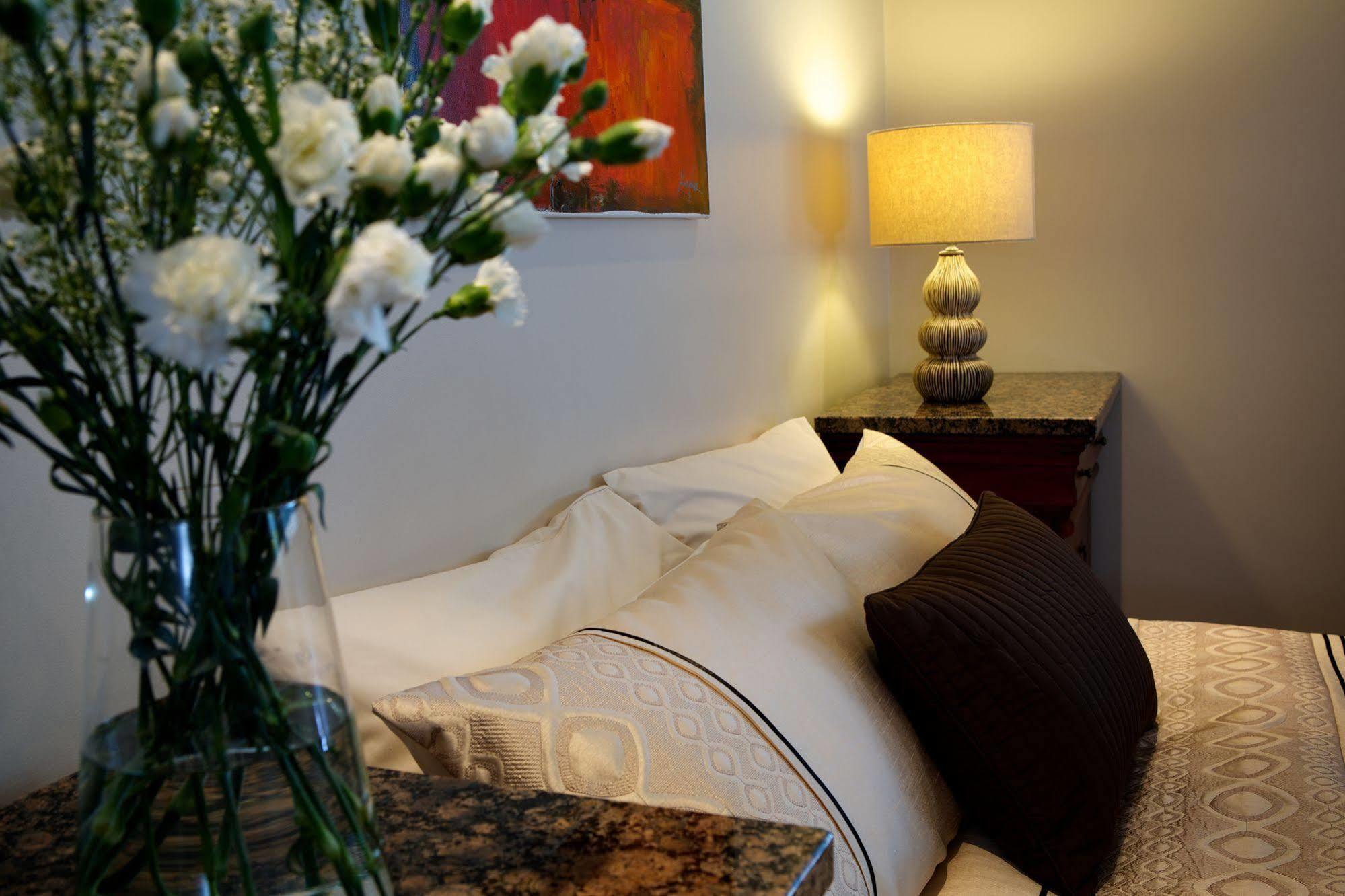 No. 82 B&B Stratford-upon-Avon Bagian luar foto